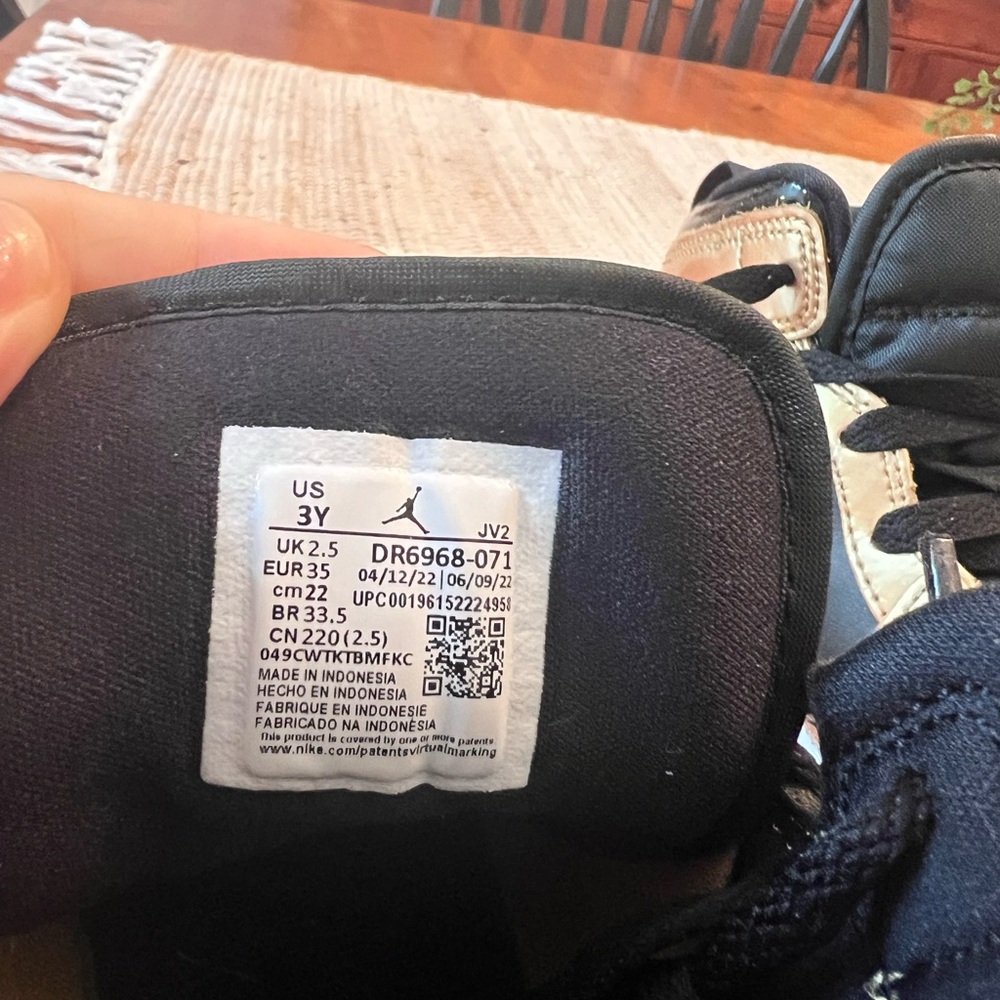 Girls authentic Jordans.